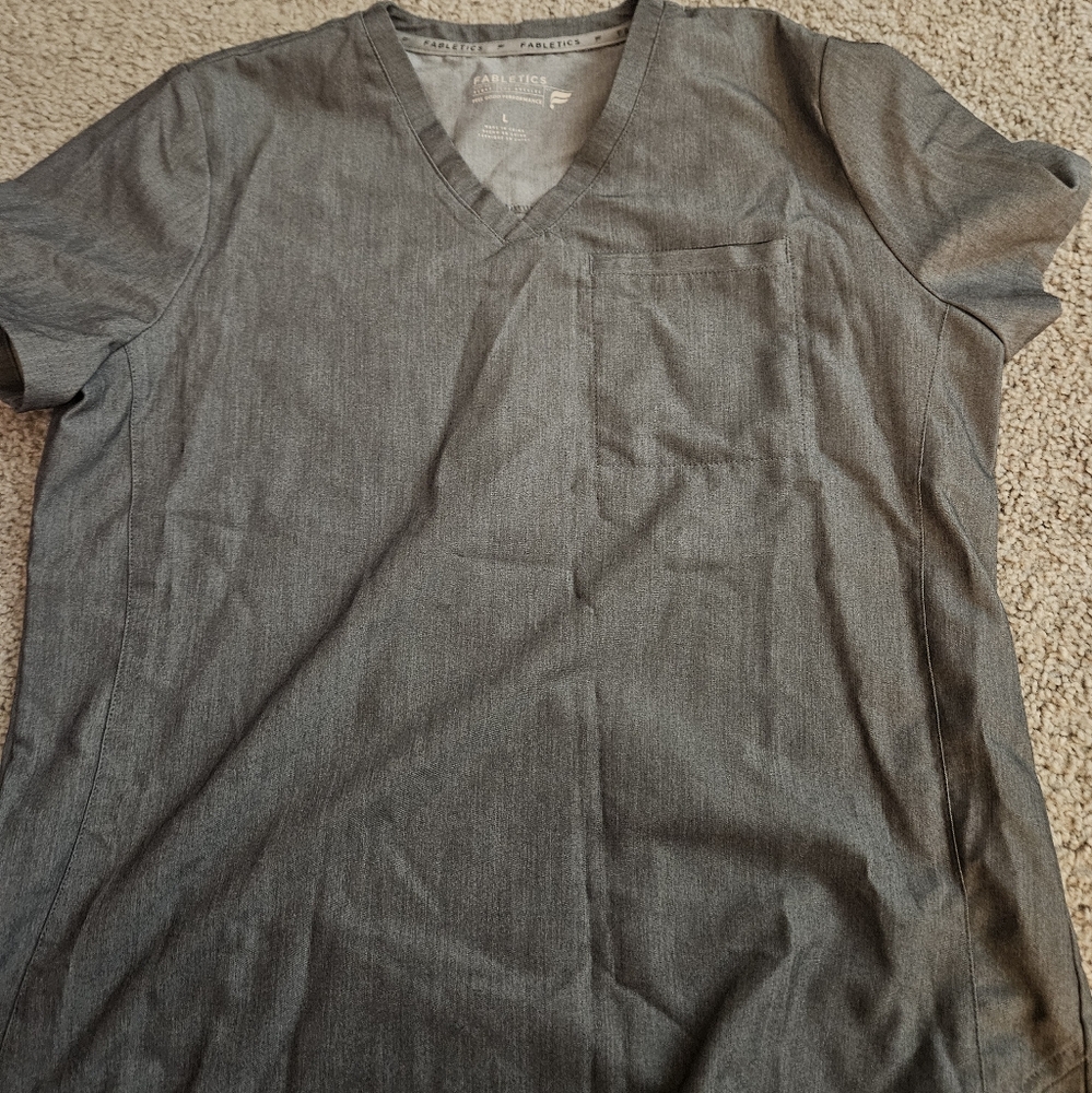 Fabletics Gray Short Sleeve Scrub Top